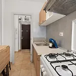 Convenient Gara De Nord *