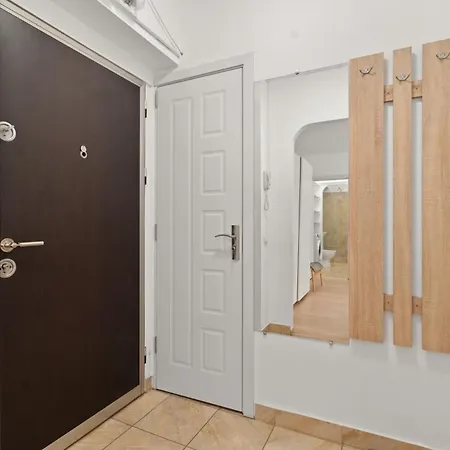 Convenient Gara De Nord