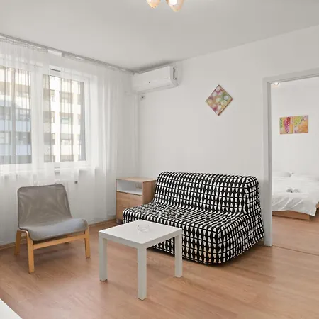 Convenient Gara De Nord Apartment