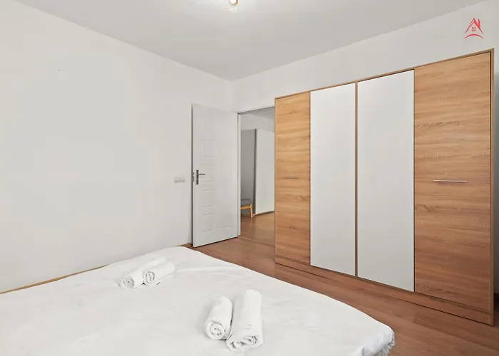 Convenient Gara De Nord