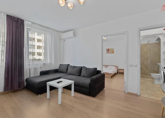 Convenient Gara De Nord Apartament