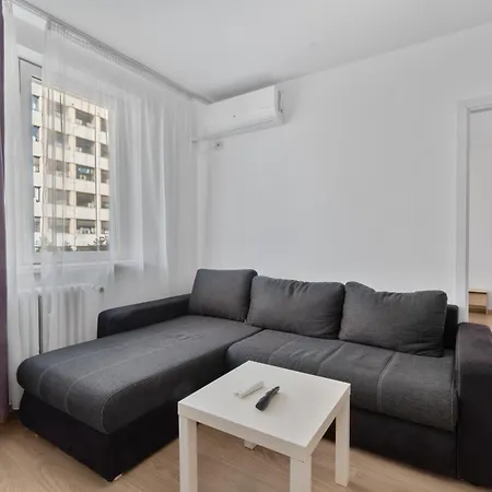 Convenient Gara De Nord